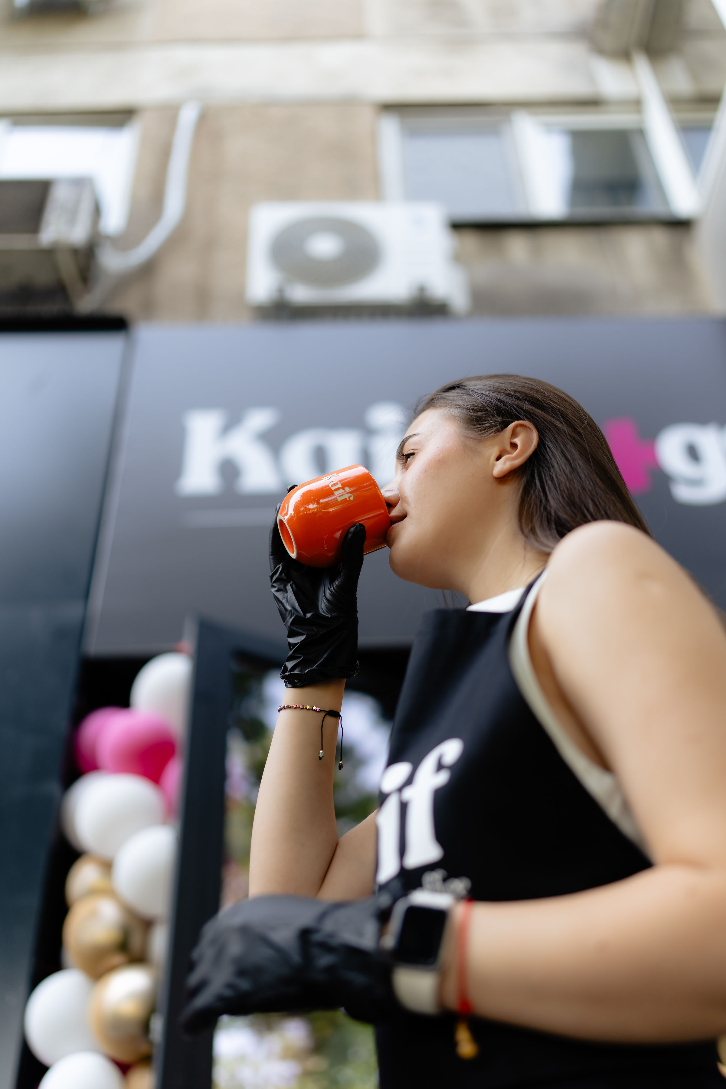 Barista la KAIF Coffee